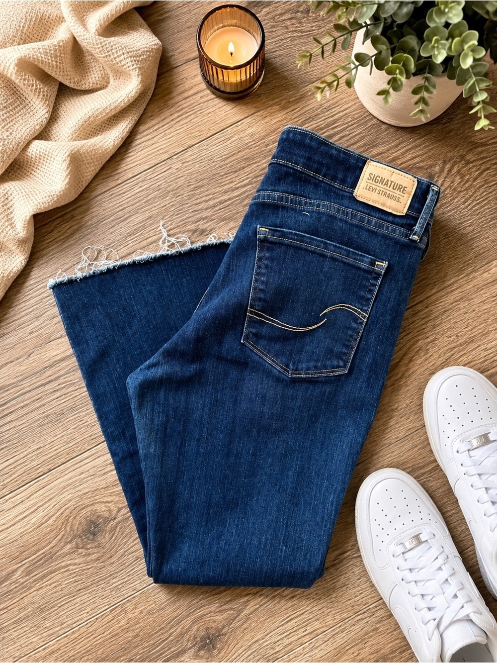 Levi’s women Blue Mid Rise Bootcut Denim Jeans - Picture 1 of 11